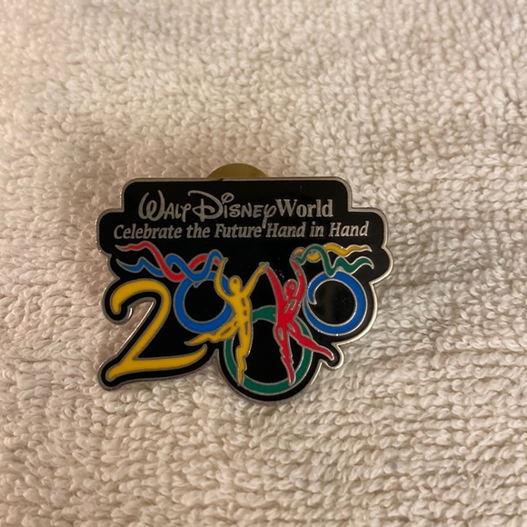 Vintage 2000 Walt Disney World Celebrate the Future Hand in Hand Collectible Pin